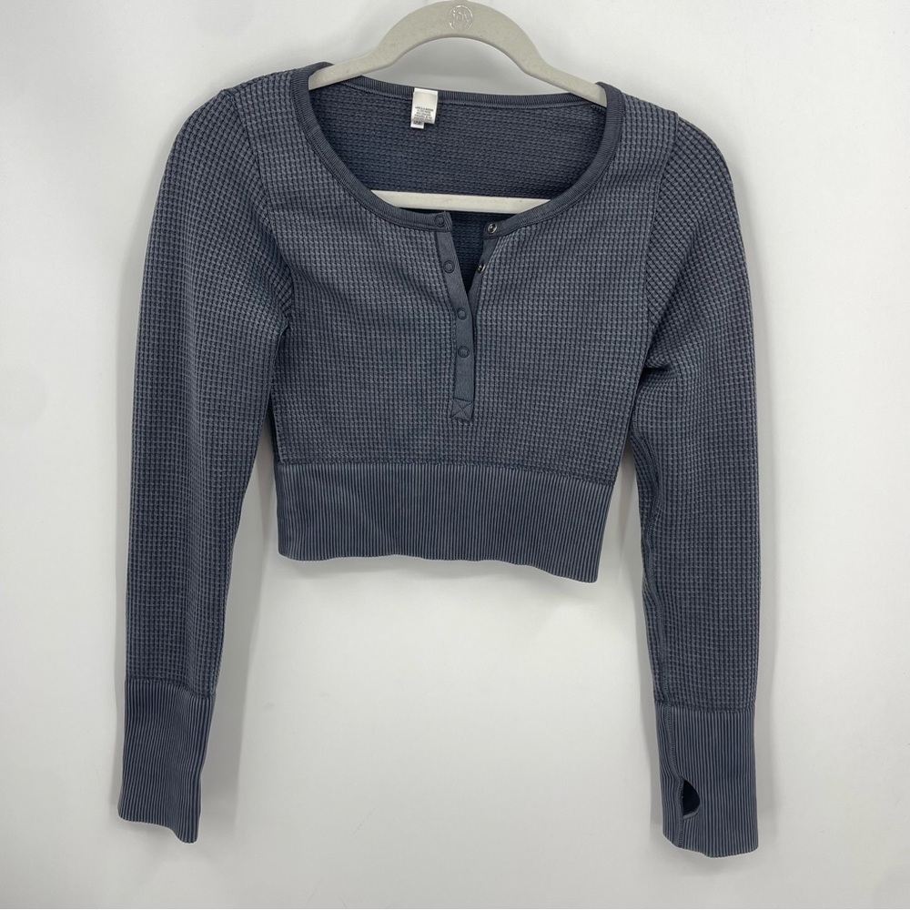 Aerie Offline Cropped waffle long sleeve top w thumb holes gray